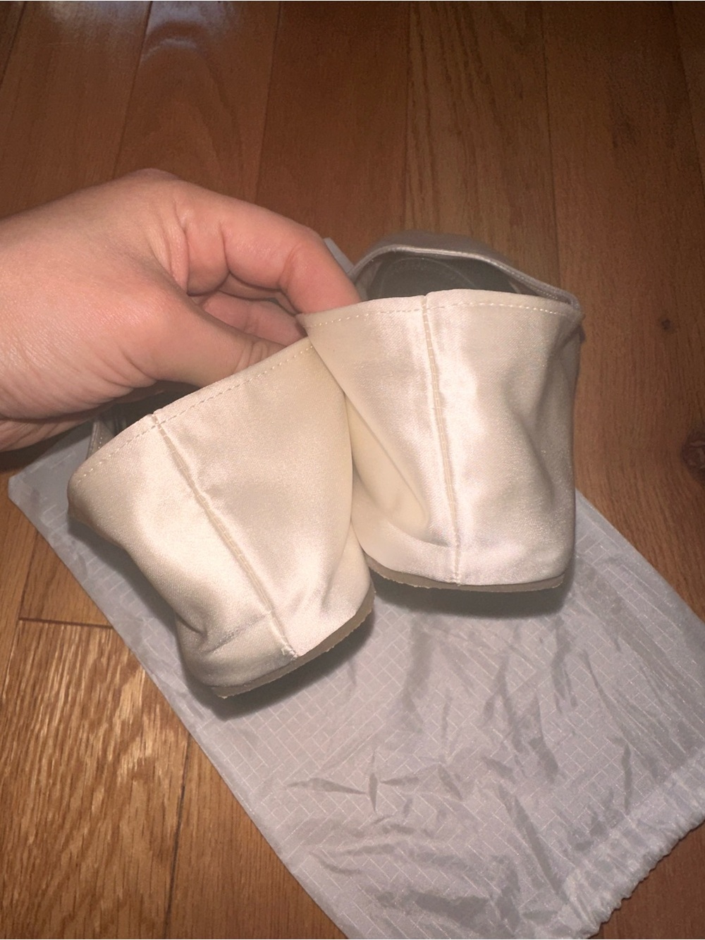 Bimba Y Lola White Satin Ballerina Flat - Picture 11 of 12